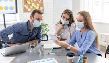 Top 7 Travel Insurance Companies That Cover Immigrants Entering the USA